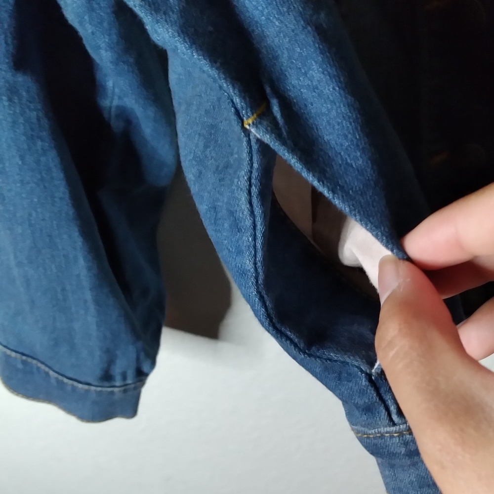 #186 Girls Crazy 8 Blue Demin Button Pocket Jean Jacket - Picture 12 of 16